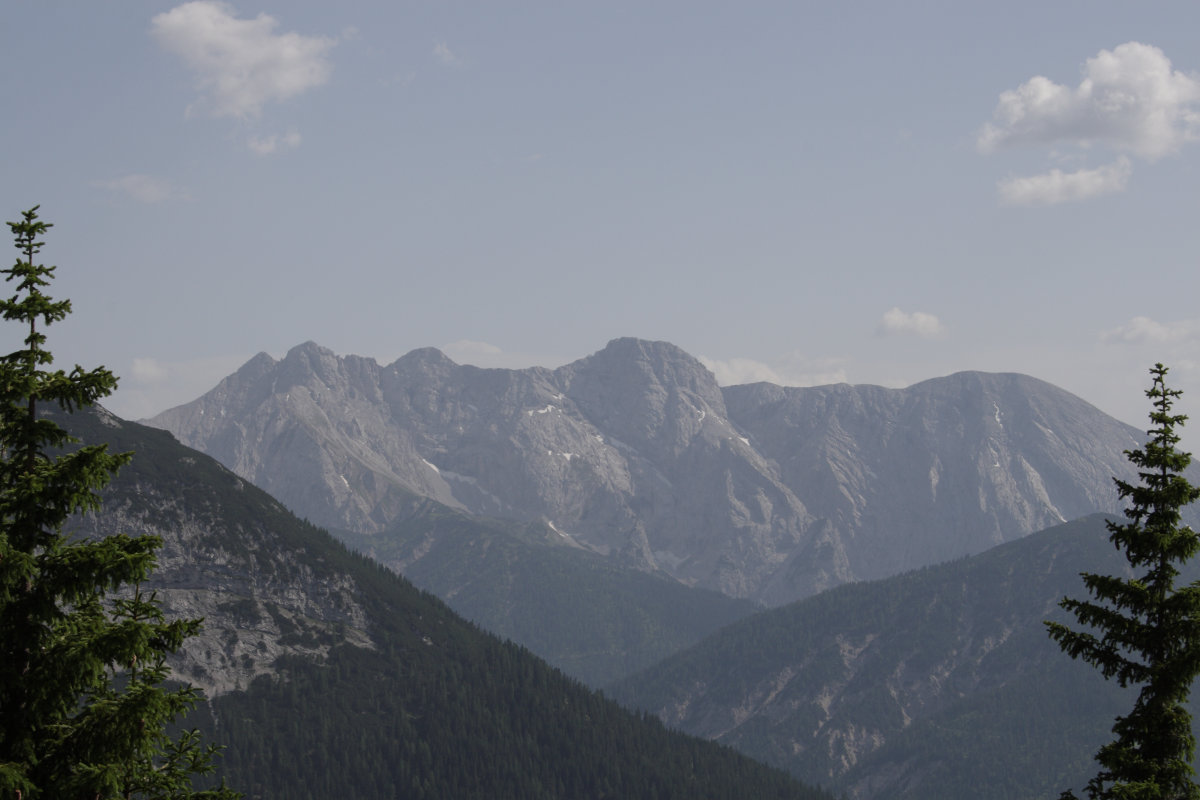 Pleisenhütte: Hintere und Vordere Brandjochspitze, Kleiner und Großer Solstein